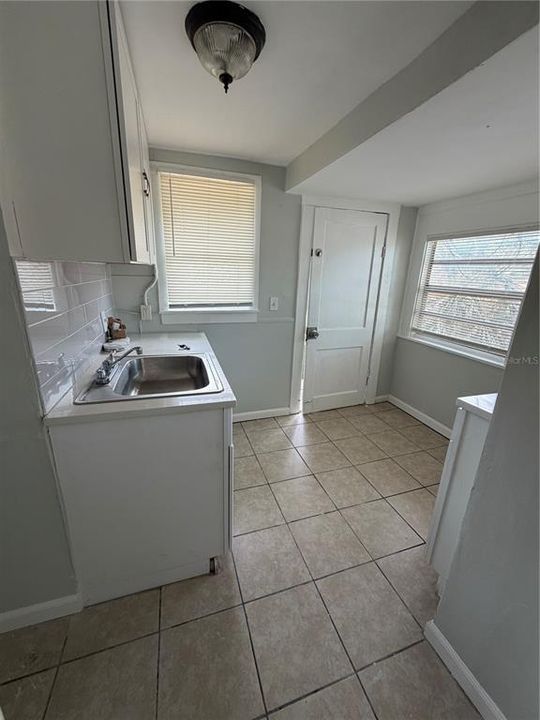 В аренду: $1,750 (3 спален, 1 ванн, 1250 Квадратных фут)
