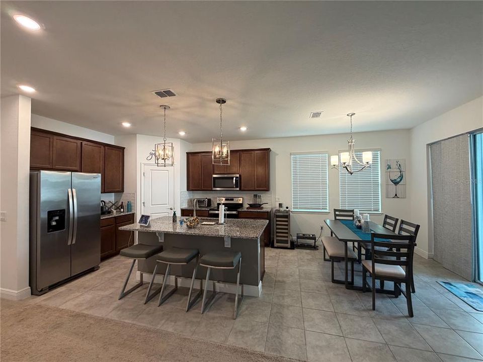 For Sale: $515,000 (4 beds, 2 baths, 1935 Square Feet)