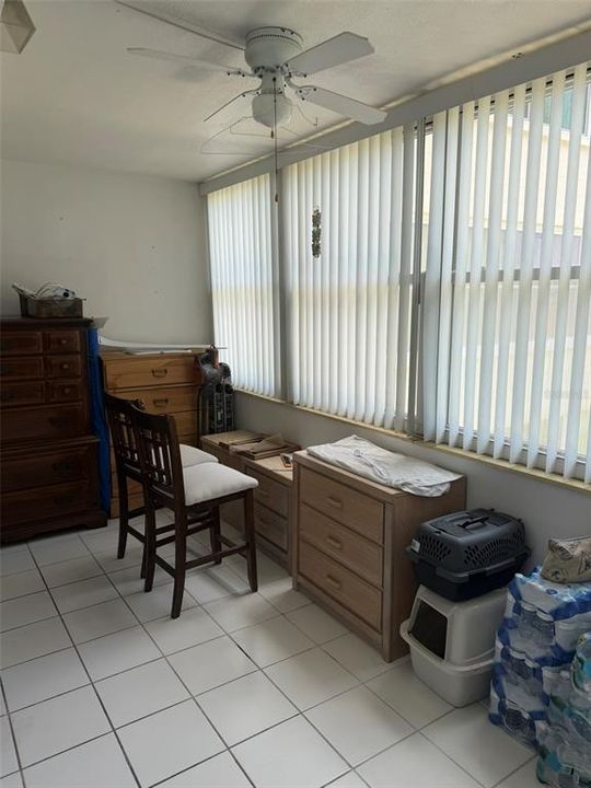 For Sale: $115,000 (2 beds, 2 baths, 860 Square Feet)