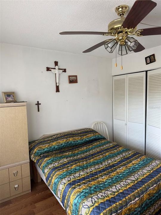 For Sale: $115,000 (2 beds, 2 baths, 860 Square Feet)