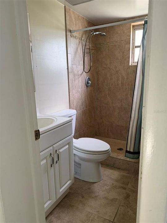 For Sale: $115,000 (2 beds, 2 baths, 860 Square Feet)