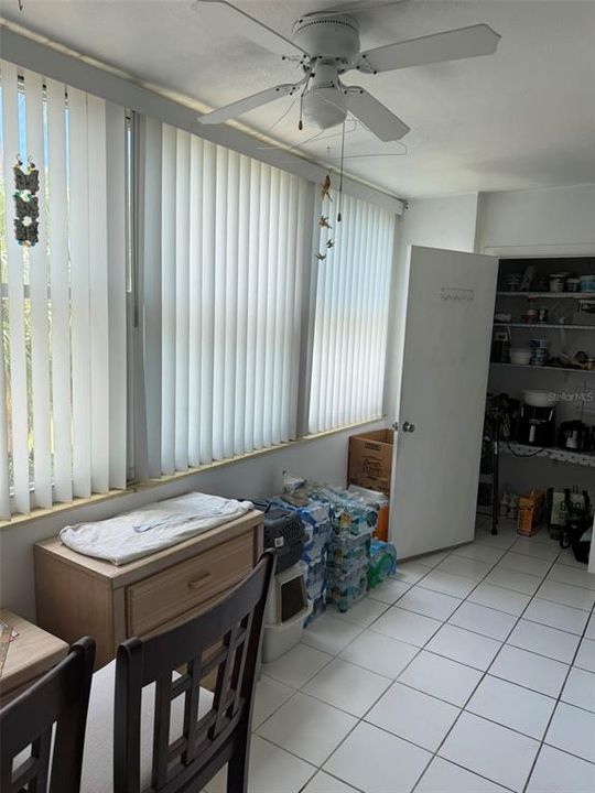 For Sale: $115,000 (2 beds, 2 baths, 860 Square Feet)