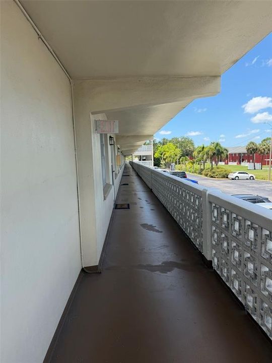 For Sale: $115,000 (2 beds, 2 baths, 860 Square Feet)