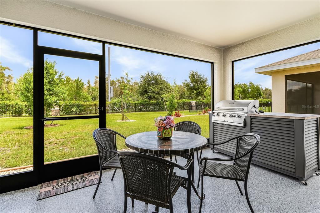 Active With Contract: $265,000 (2 beds, 2 baths, 1516 Square Feet)