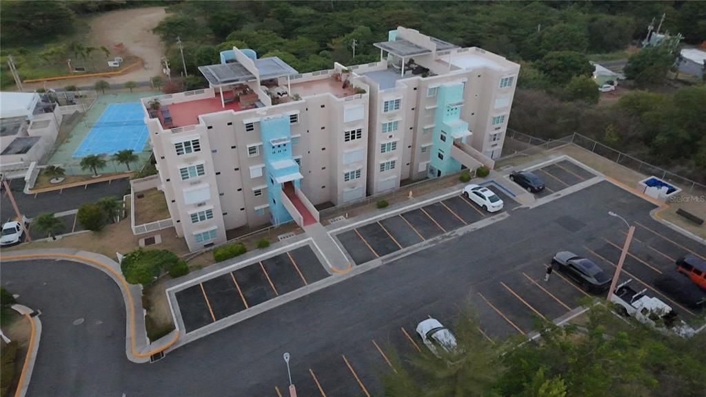 На продажу: $239,000 (3 спален, 2 ванн, 835 Квадратных фут)