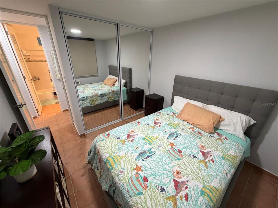 На продажу: $239,000 (3 спален, 2 ванн, 835 Квадратных фут)