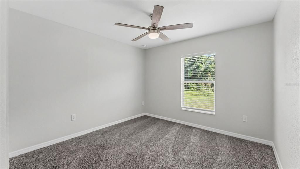 For Sale: $389,900 (4 beds, 2 baths, 1940 Square Feet)