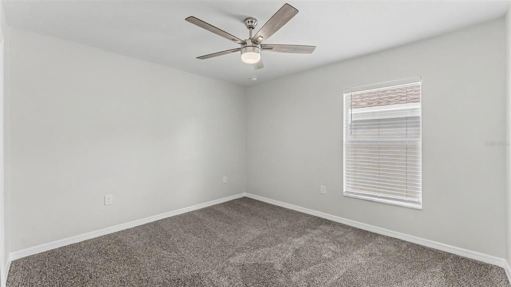 For Sale: $389,900 (4 beds, 2 baths, 1940 Square Feet)