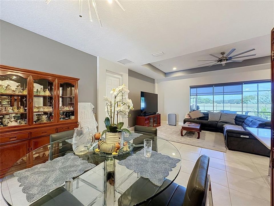 En Venta: $509,000 (3 camas, 2 baños, 2084 Pies cuadrados)