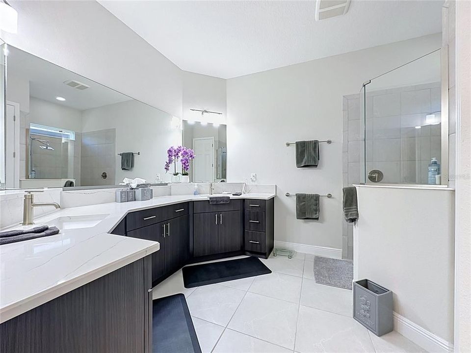 En Venta: $509,000 (3 camas, 2 baños, 2084 Pies cuadrados)