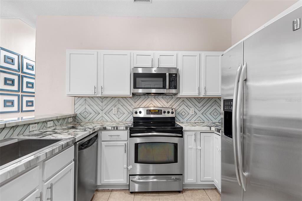 For Rent: $2,500 (3 beds, 2 baths, 1721 Square Feet)