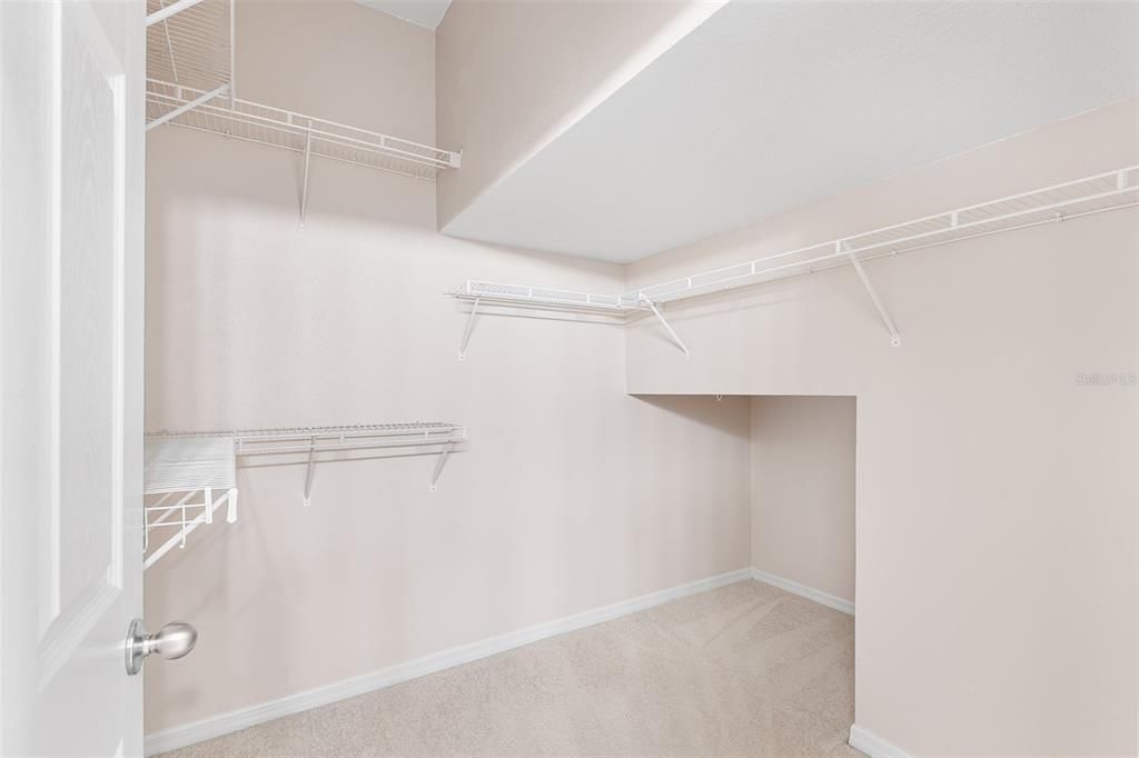 For Rent: $2,500 (3 beds, 2 baths, 1721 Square Feet)