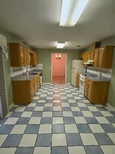 En Venta: $405,000 (3 camas, 2 baños, 2080 Pies cuadrados)