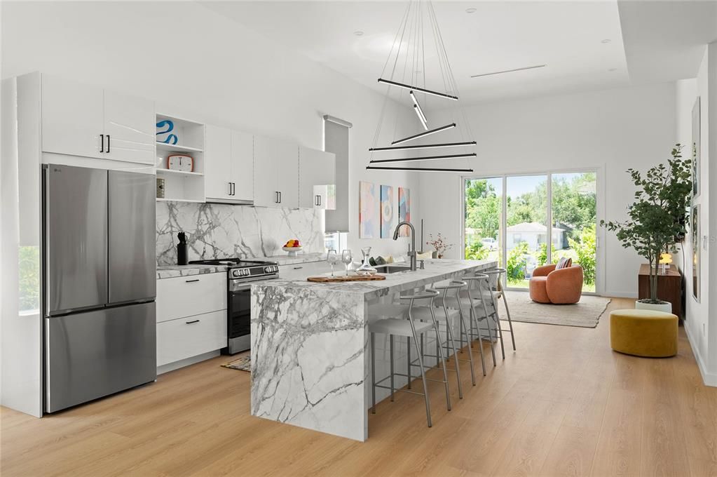 En Venta: $795,000 (3 camas, 2 baños, 2000 Pies cuadrados)