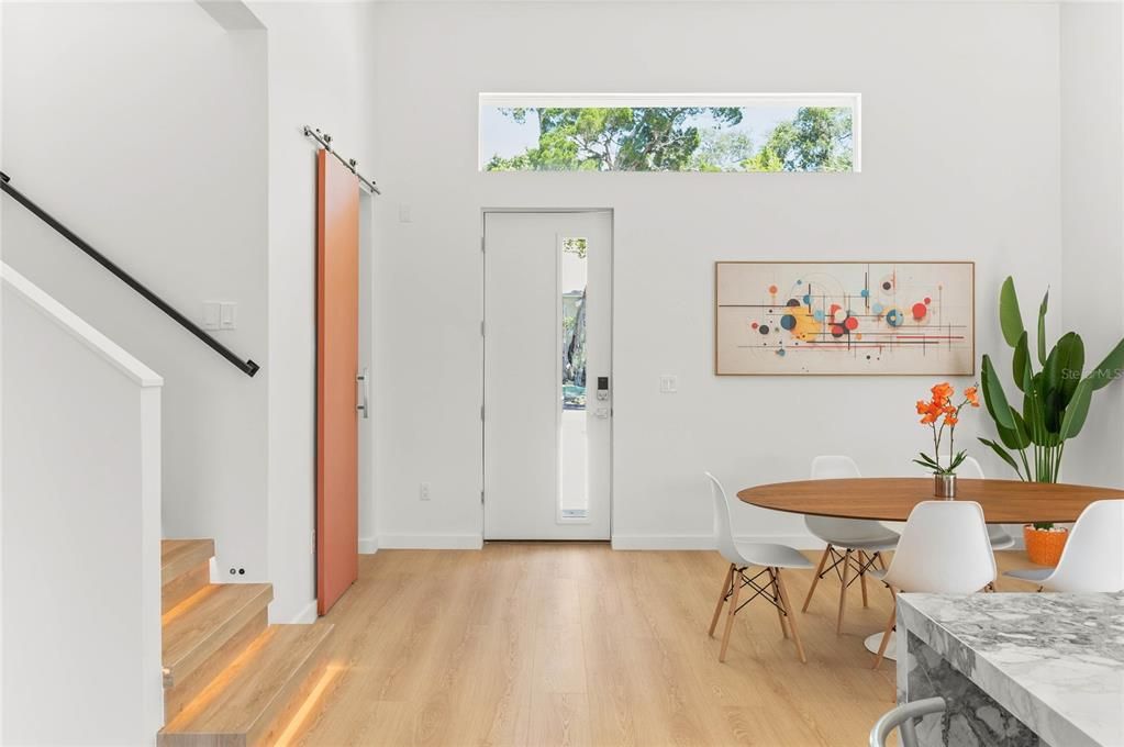 En Venta: $795,000 (3 camas, 2 baños, 2000 Pies cuadrados)