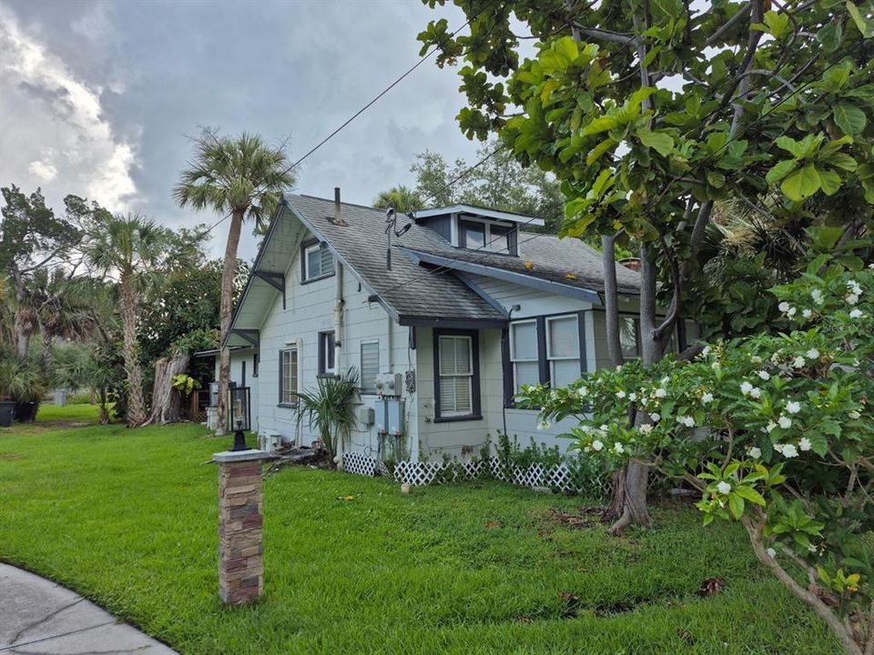 En Venta: $455,000 (4 camas, 3 baños, 1848 Pies cuadrados)