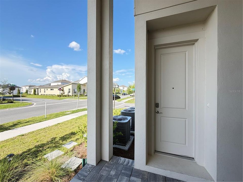 В аренду: $1,750 (1 спален, 1 ванн, 900 Квадратных фут)