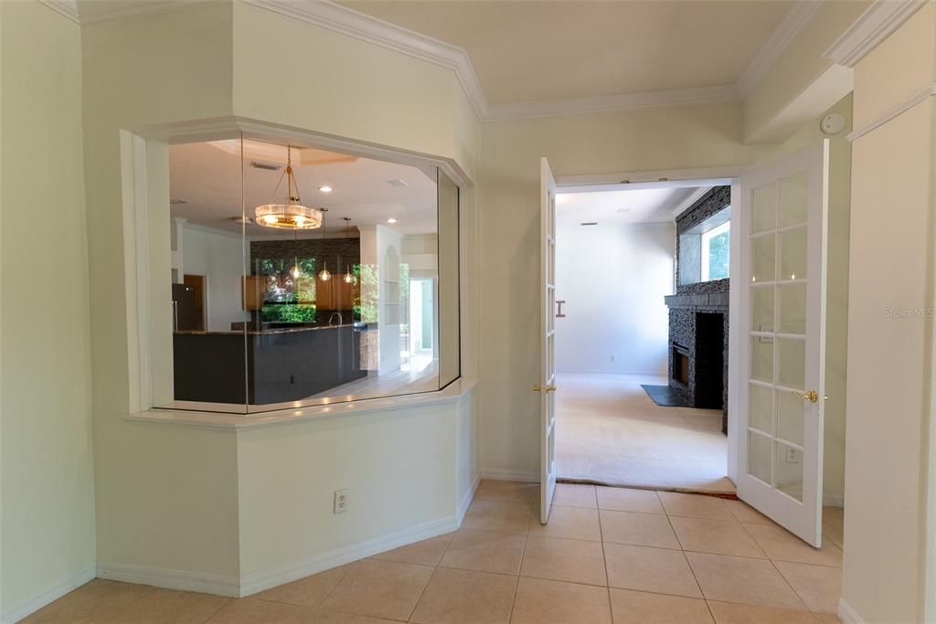 For Sale: $599,900 (4 beds, 2 baths, 3199 Square Feet)