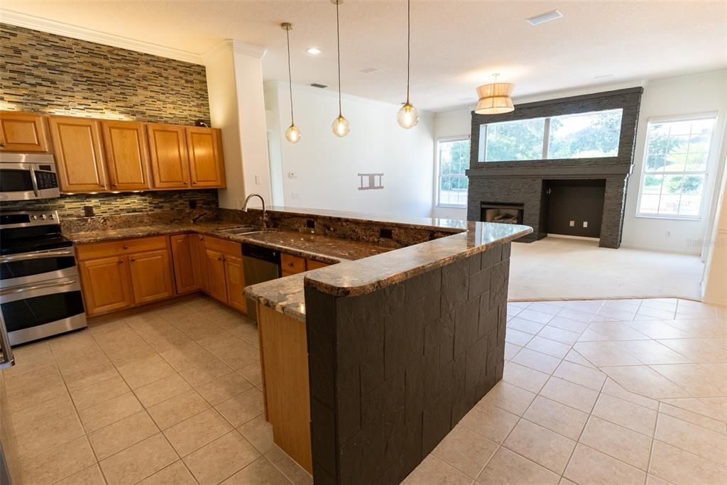 For Sale: $599,900 (4 beds, 2 baths, 3199 Square Feet)