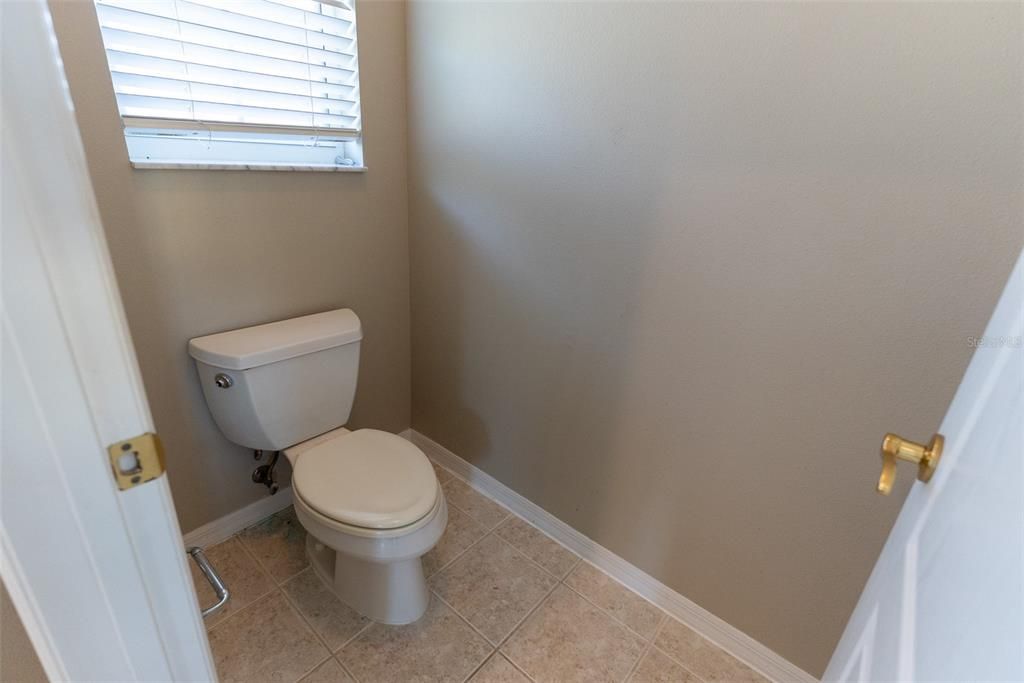 For Sale: $599,900 (4 beds, 2 baths, 3199 Square Feet)
