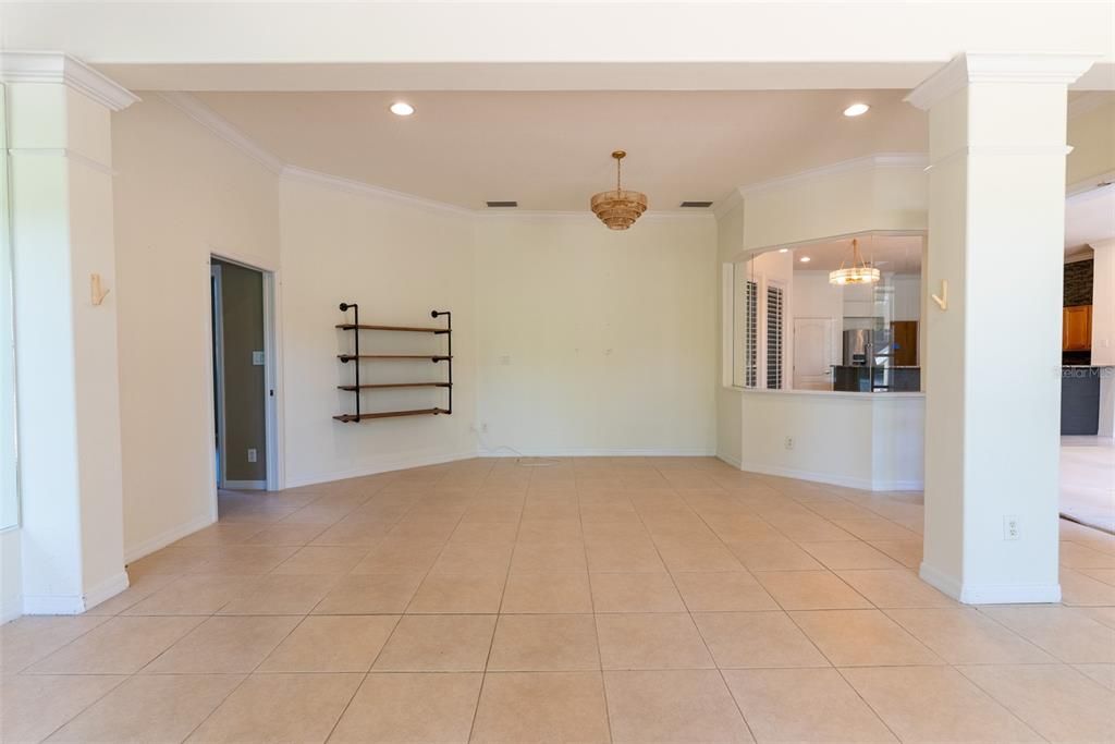 For Sale: $599,900 (4 beds, 2 baths, 3199 Square Feet)