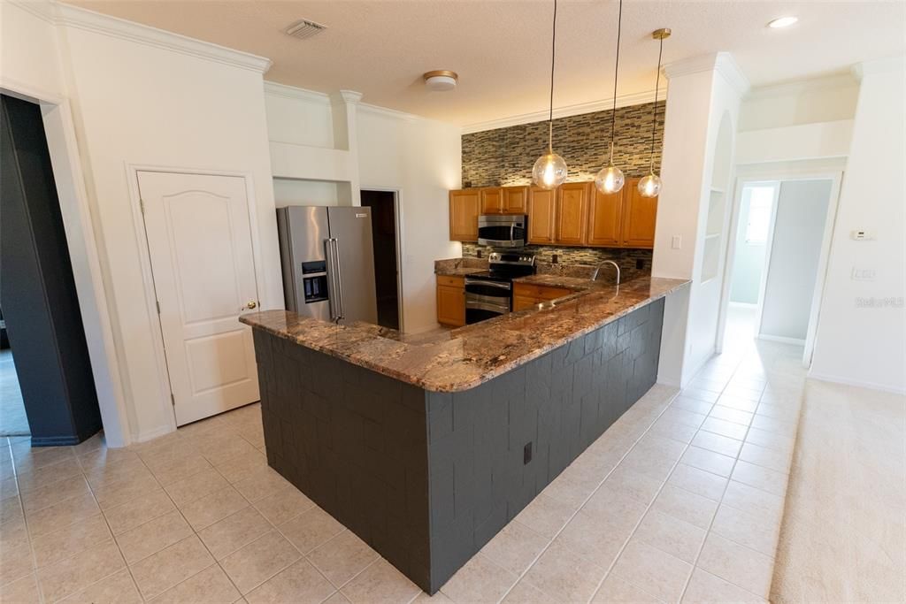 For Sale: $599,900 (4 beds, 2 baths, 3199 Square Feet)