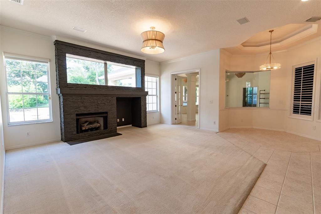 For Sale: $599,900 (4 beds, 2 baths, 3199 Square Feet)