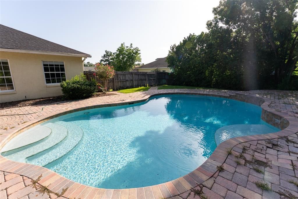 For Sale: $599,900 (4 beds, 2 baths, 3199 Square Feet)