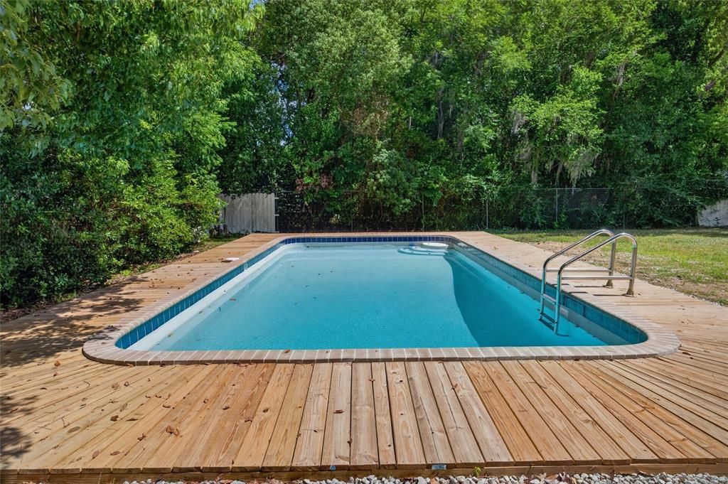 For Sale: $319,900 (3 beds, 2 baths, 2084 Square Feet)