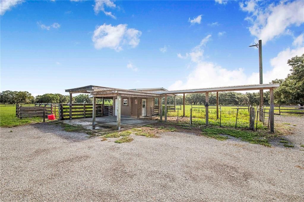 For Sale: $1,200,000 (2 beds, 2 baths, 1693 Square Feet)