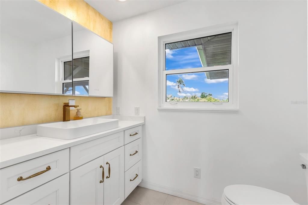 En Venta: $465,000 (3 camas, 2 baños, 2240 Pies cuadrados)