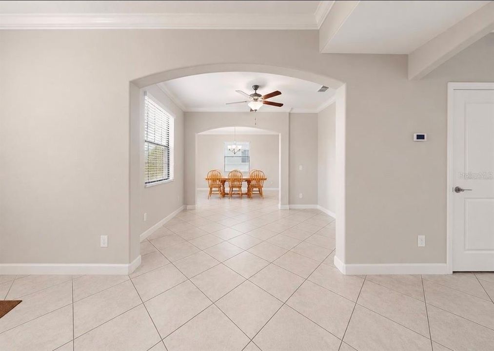 For Sale: $505,000 (5 beds, 3 baths, 3760 Square Feet)