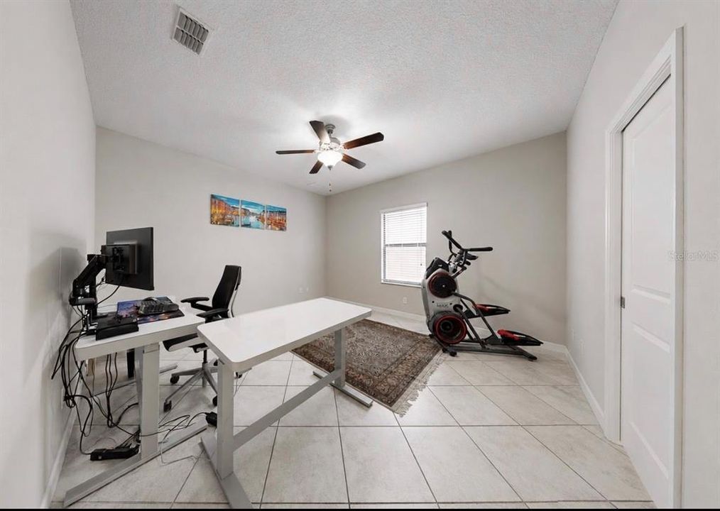 For Sale: $505,000 (5 beds, 3 baths, 3760 Square Feet)