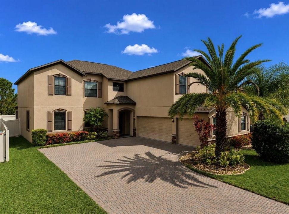 For Sale: $505,000 (5 beds, 3 baths, 3760 Square Feet)