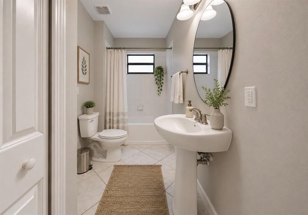 For Sale: $505,000 (5 beds, 3 baths, 3760 Square Feet)
