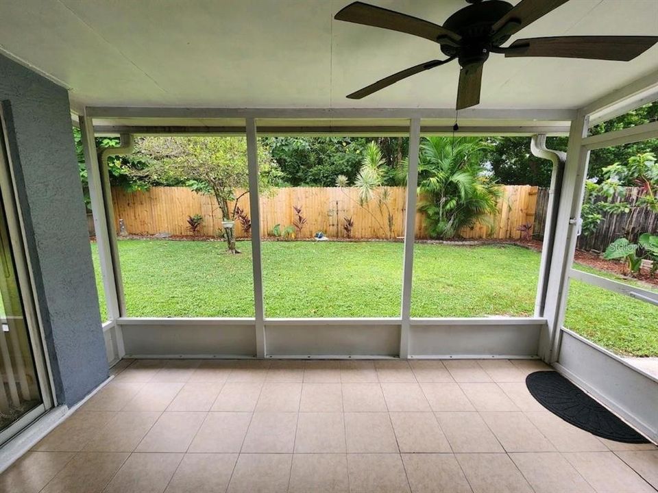 For Rent: $2,100 (3 beds, 2 baths, 1329 Square Feet)