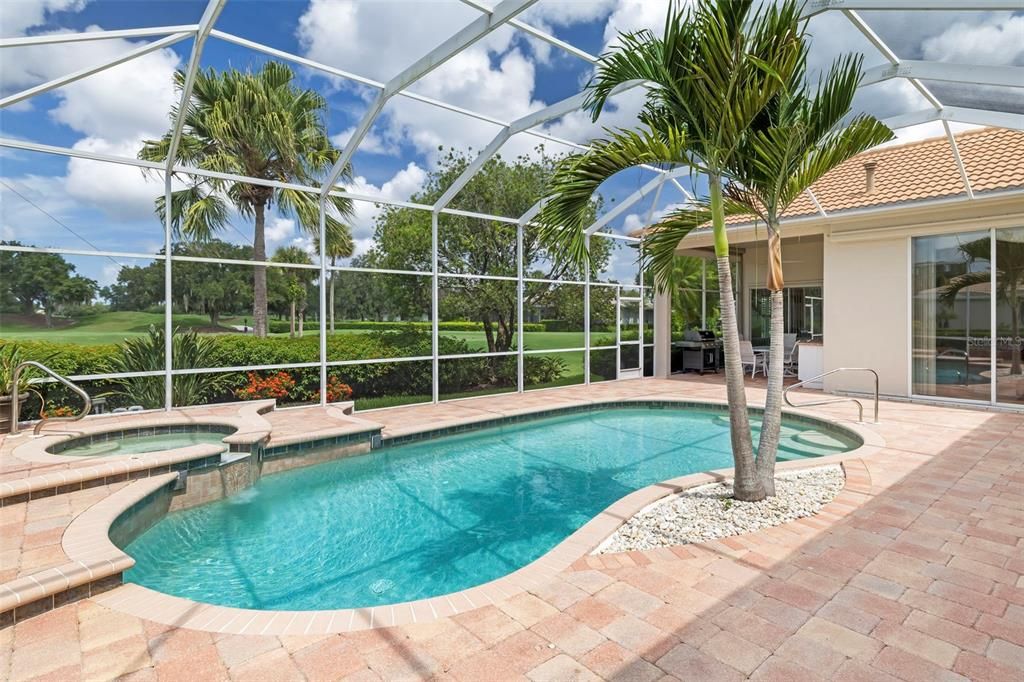 En Venta: $1,425,000 (4 camas, 3 baños, 3361 Pies cuadrados)