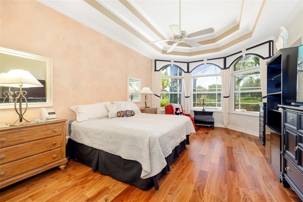 En Venta: $1,425,000 (4 camas, 3 baños, 3361 Pies cuadrados)