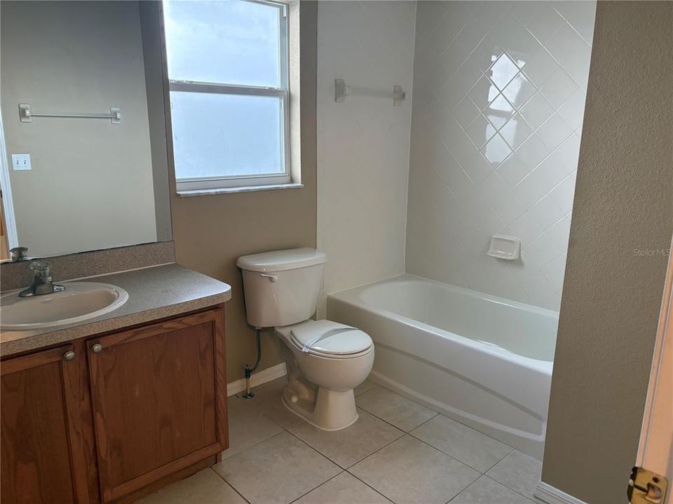 For Sale: $429,900 (4 beds, 2 baths, 2833 Square Feet)