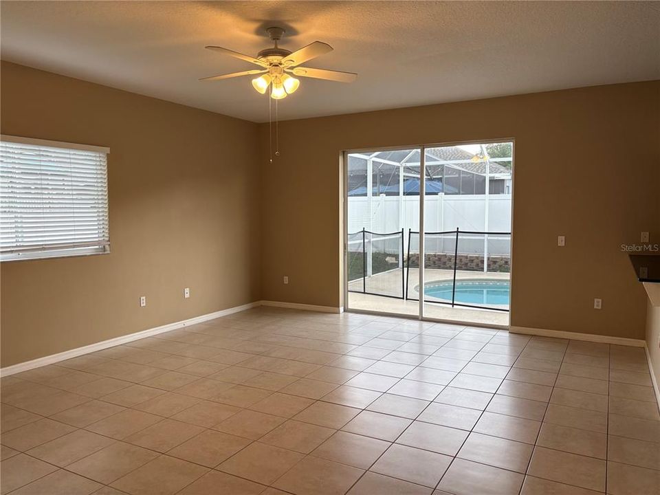 For Sale: $429,900 (4 beds, 2 baths, 2833 Square Feet)