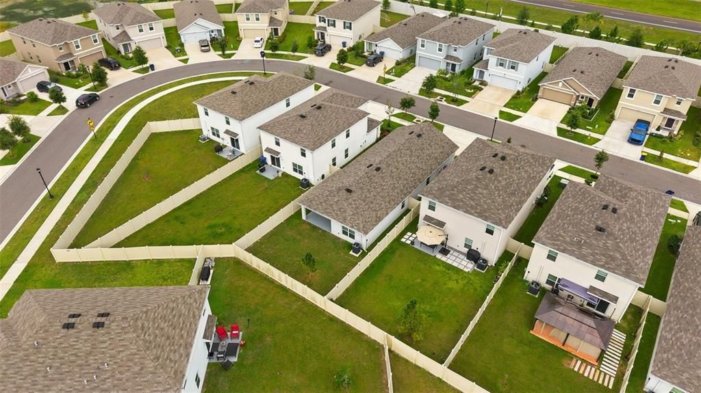 Под контрактом: $310,000 (3 спален, 2 ванн, 1560 Квадратных фут)