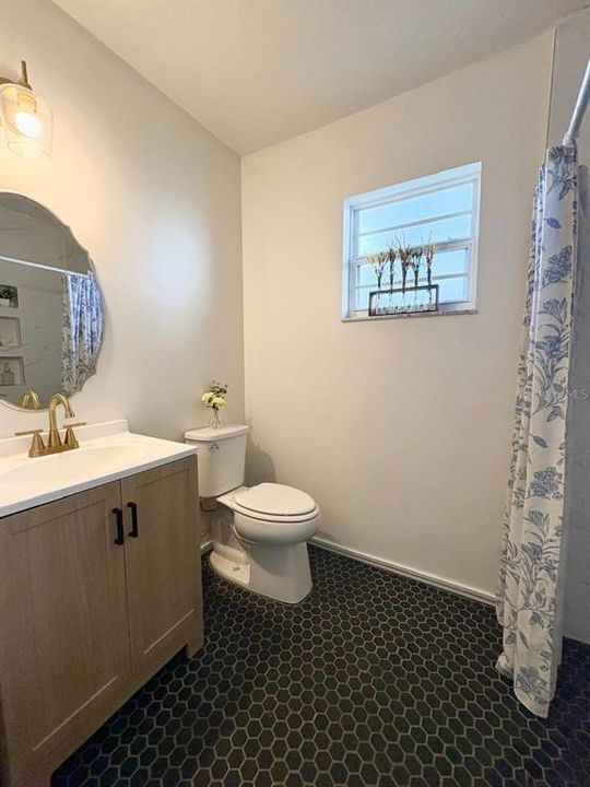 For Sale: $315,000 (3 beds, 2 baths, 1122 Square Feet)