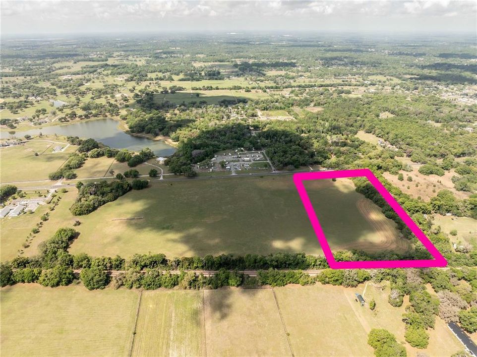 На продажу: $350,000 (10.10 acres)