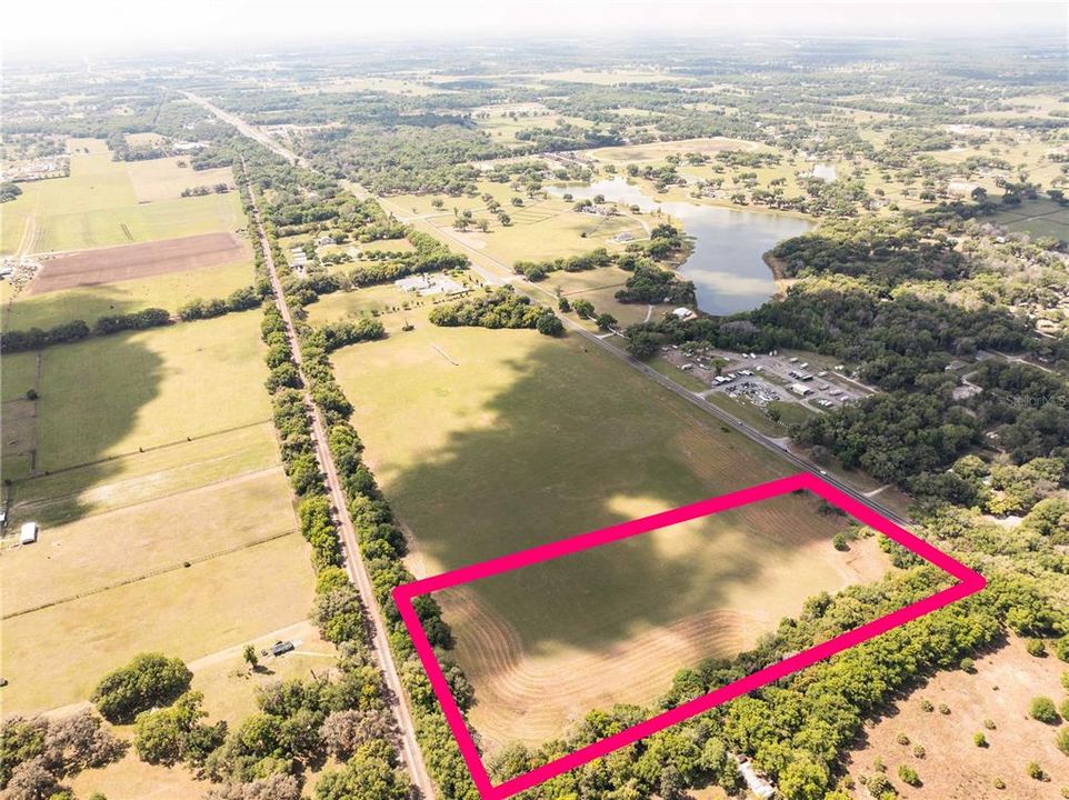 На продажу: $350,000 (10.10 acres)