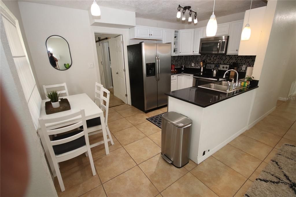 В аренду: $3,595 (4 спален, 2 ванн, 1391 Квадратных фут)