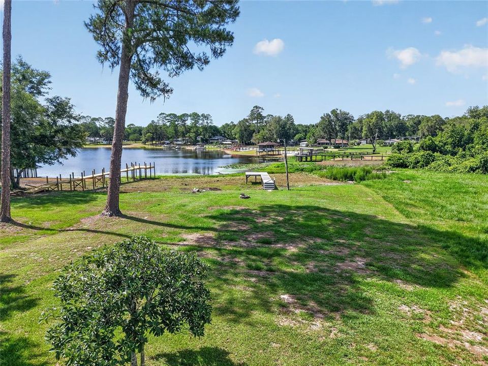 For Sale: $250,000 (2 beds, 1 baths, 936 Square Feet)