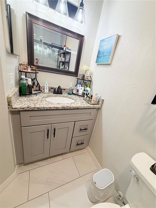 En Venta: $240,000 (2 camas, 2 baños, 937 Pies cuadrados)