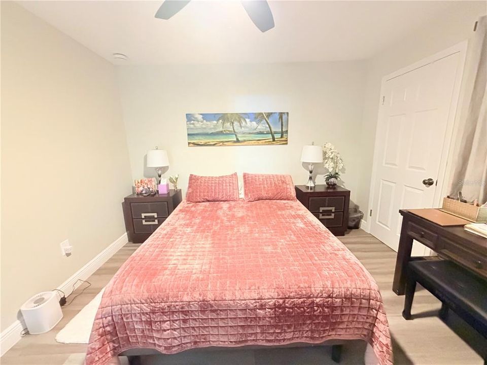 En Venta: $240,000 (2 camas, 2 baños, 937 Pies cuadrados)
