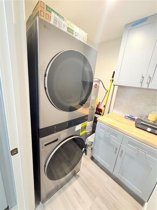 En Venta: $240,000 (2 camas, 2 baños, 937 Pies cuadrados)