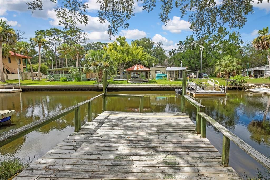 На продажу: $218,000 (0.21 acres)